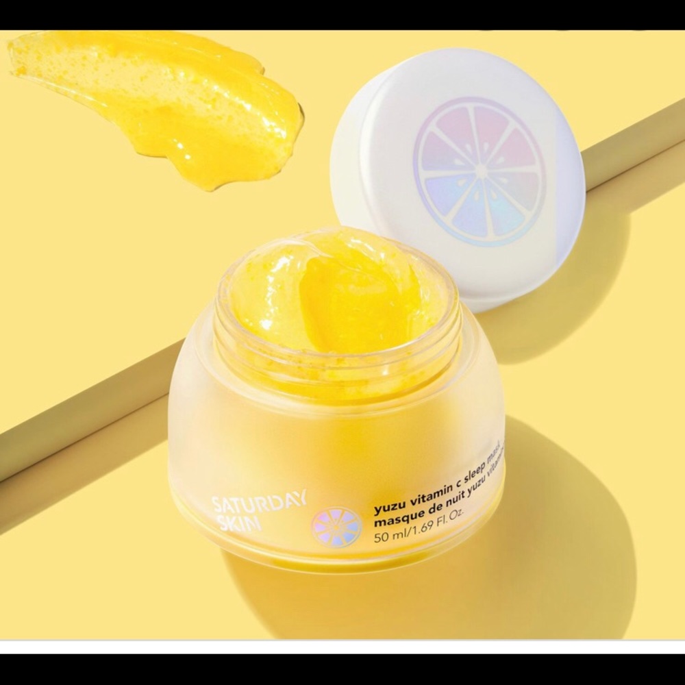 saturday skin yuzu vitamin c sleep mask